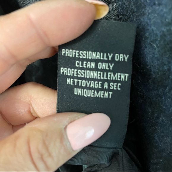 Guess Wool blend plaid navy & black coat Medium - Picture 10 of 10